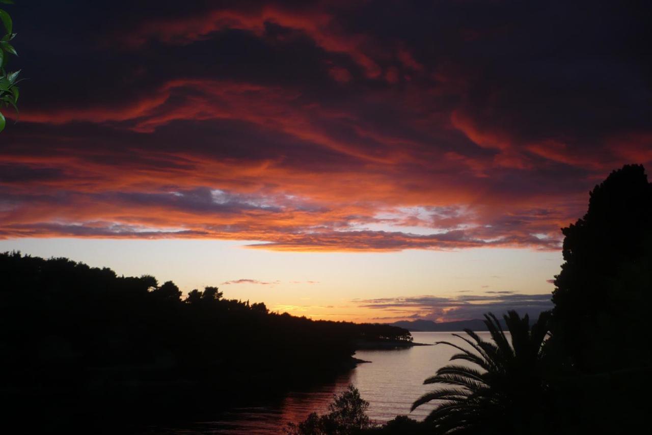 Sunset By The Sea Διαμέρισμα Splitska Εξωτερικό φωτογραφία